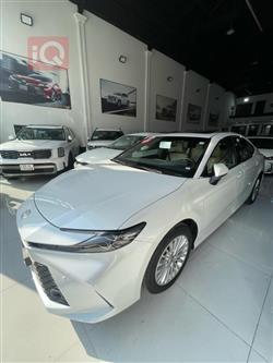 تۆیۆتا کامری